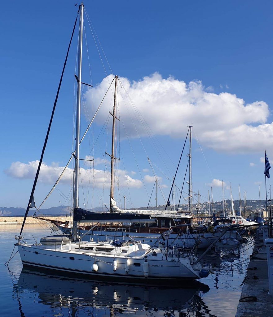 Menies bay and  Chironissia bay <br> (8 hours)